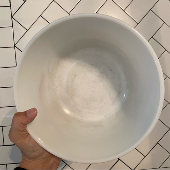 Vintage Pyrex x Hamilton Beach Milkglass Mixing Bowl - Picture 3 of 7